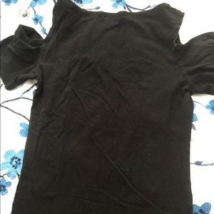 OPEN SHOULDER T SHIRT